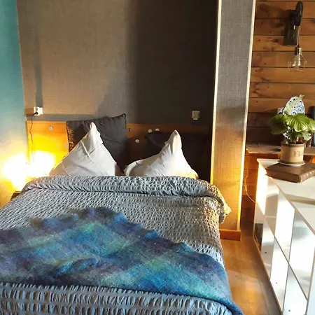 Welcome  ---------------- Au Coeur De La Historique --exceptionnellement Calme Appartement Chimay