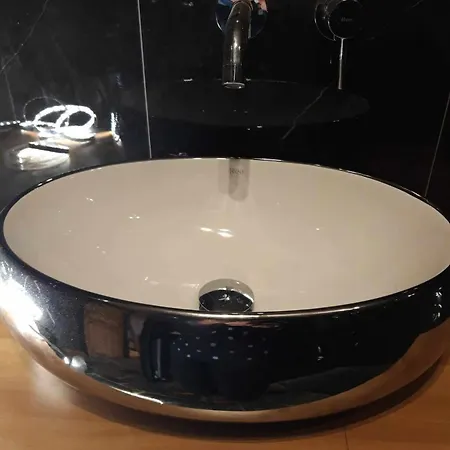 Appartement Welcome  ---------------- Au Coeur De La Historique --exceptionnellement Calme