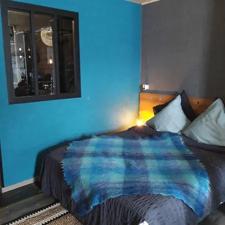 Welcome  ---------------- Au Coeur De La Historique --exceptionnellement Calme Appartement Chimay