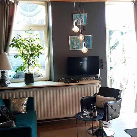 Appartement Welcome  ---------------- Au Coeur De La Historique --exceptionnellement Calme Chimay