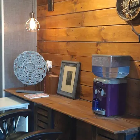 Welcome  ---------------- Au Coeur De La Historique --exceptionnellement Calme Appartement Chimay